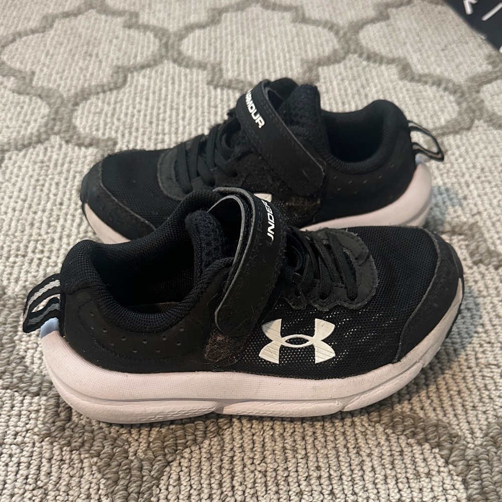 Under Armour Kids Black and White Sneakers